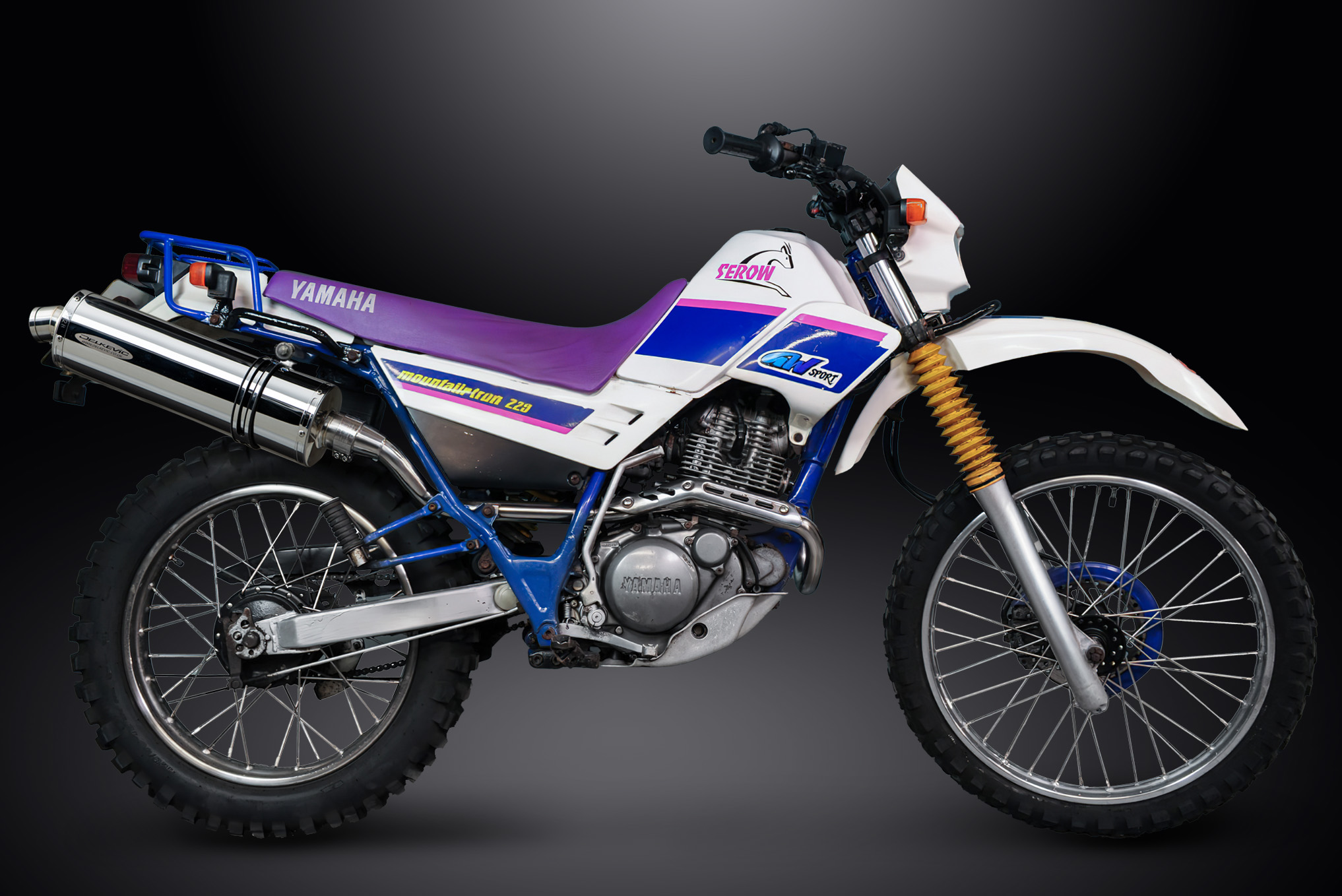 This is set includes ALL the items in the component parts photo